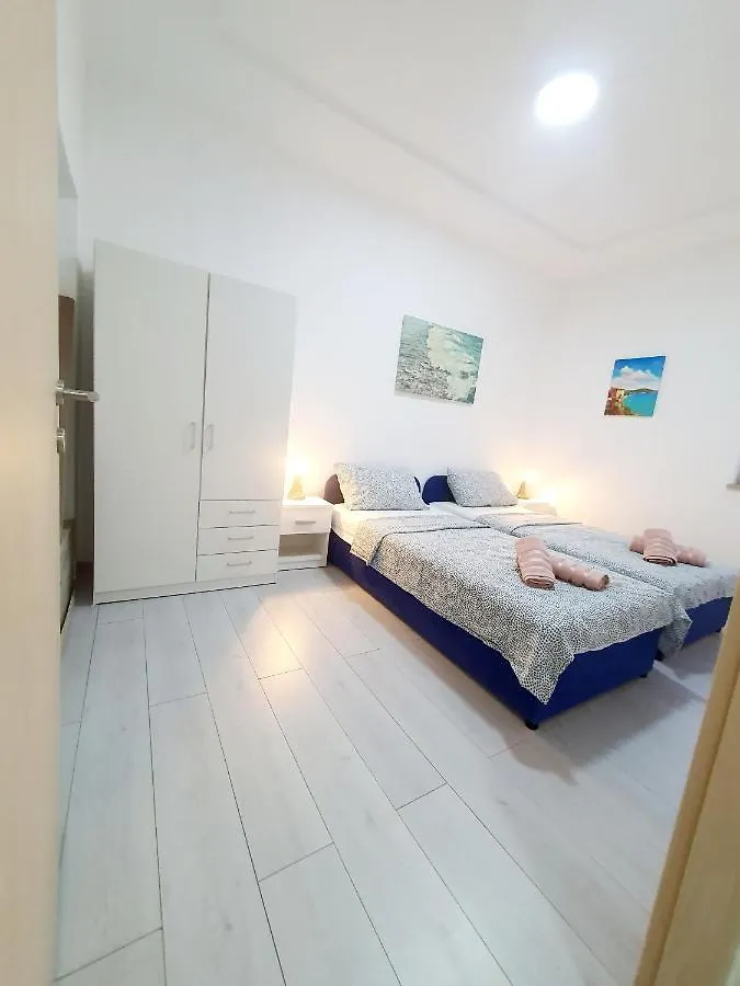 Apartmans Nejra3 Sa Bazenom Apartment Pula